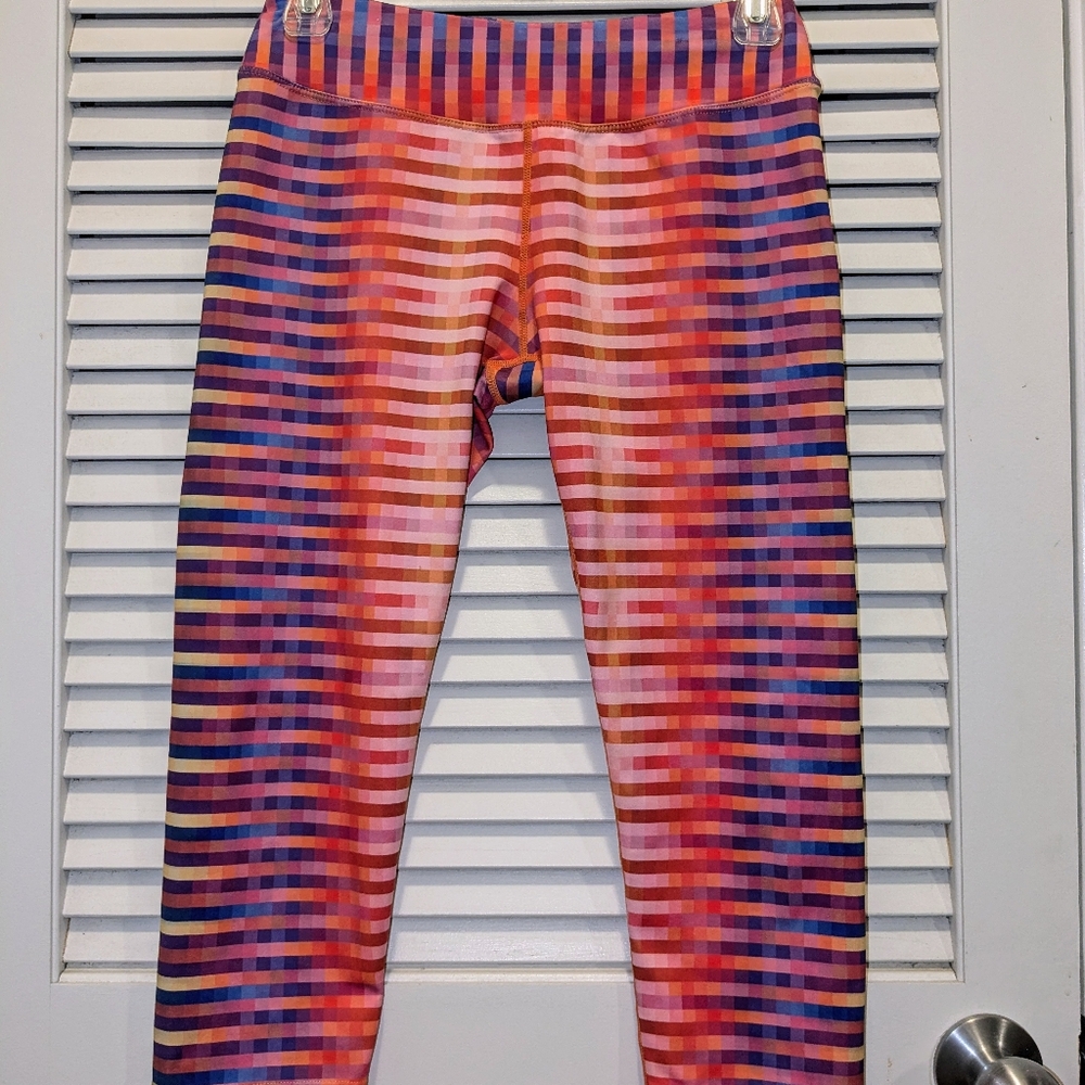 PrAna Roxanne Capri Athletic Leggings Women’s Medium Purple Orange Yoga Running - Picture 3 of 10